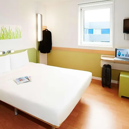 Ibis Budget City *