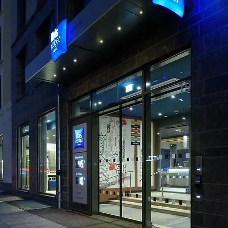 Ibis Budget City Hotel *